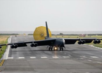 EEUU envía 400 aviadores y varios bombarderos B-52 a Siria e Irak