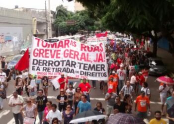 Brasil: Más de 800 mil trabajadores y trabajadoras ganaron las calles contra la reforma de la ley jubilatoria / Ocupan ministerio de Hacienda