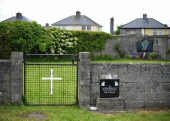 Encuentran numerosos restos de niños en convento de Irlanda