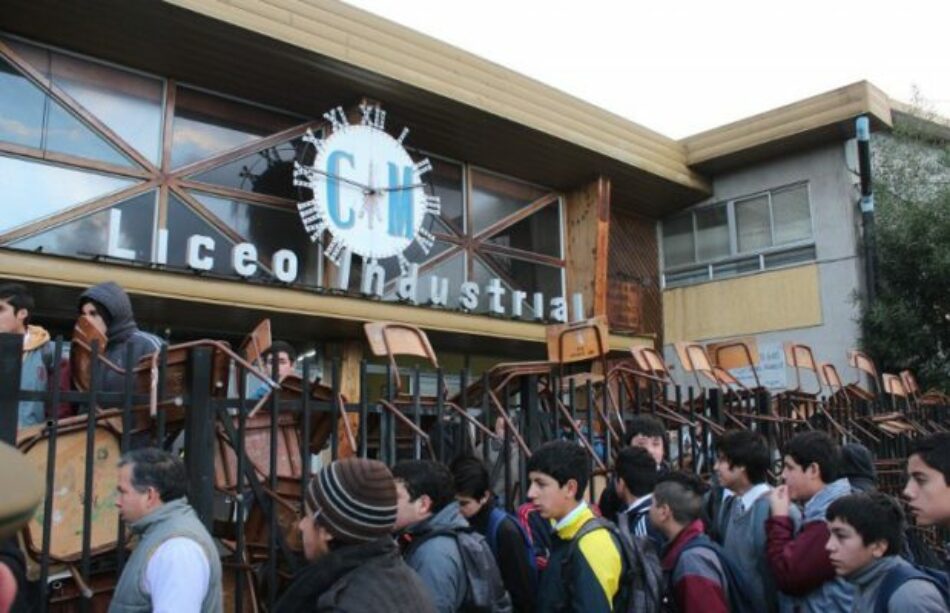 Chile. Estudiantes Secundarios de Los Ángeles se tomaron el Liceo Industrial