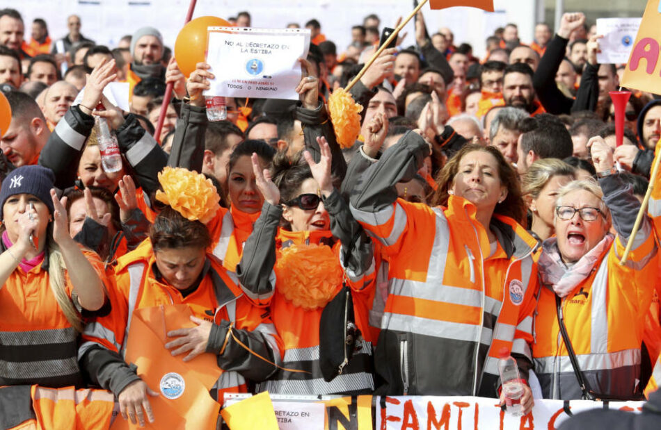 Unidos Podemos constata su «amplia coincidencia» con las exigencias de los estibadores