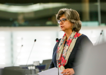 Una treintena de eurodiputados pide a Mogherini que intervenga para conseguir la liberación de los presos políticos saharauis de Gdeim Izik