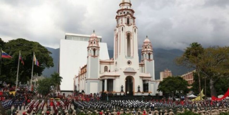 Venezuela rinde homenaje a heroínas en Panteón Nacional