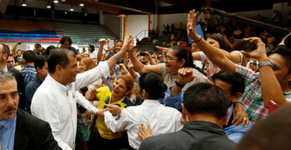 Correa convoca marcha para no olvidar el feriado bancario