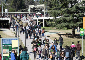 Treballadors i Becaris de la UAB denuncien encobriment de llocs de treball a la Universitat