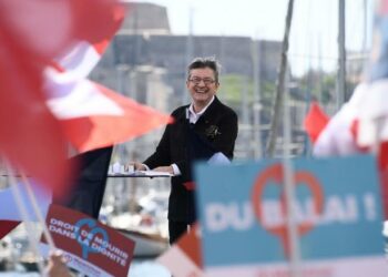 Jean-Luc Mélenchon, el candidato que dará nuevo giro a la política en Francia