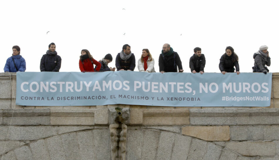 Podemos celebra la conferencia internacional ‘Puentes No Muros’ contra la xenofobia, el neoliberalismo y el patriarcado