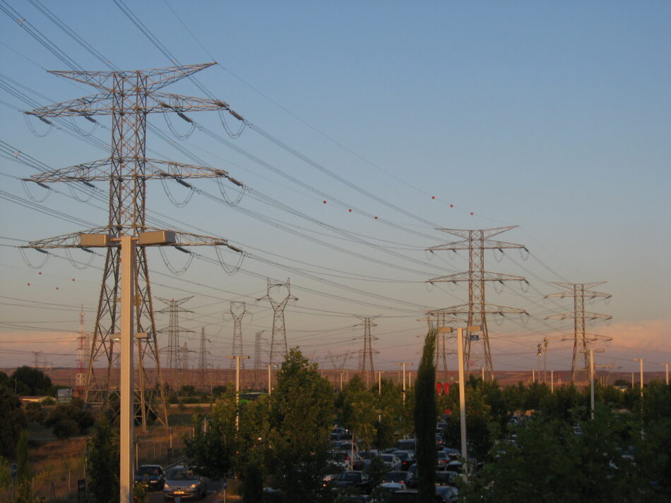 Sí Se Puede! pide que se cobre una tasa a las eléctricas por uso del suelo público en Sanse