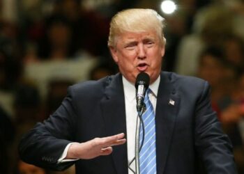 Trump: EE.UU. necesita el muro para detener a «personas malas»