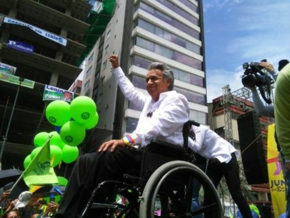 Lenín Moreno asume obligación revolucionaria de superar a Correa