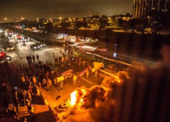 Al llamado de huelga general brasileños protestan contra reformas neoliberales de Temer