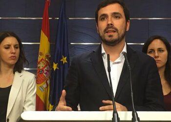Garzón afirma que frente a los Presupuestos “regresivos” del PP su grupo presentará una alternativa “rigurosa, sostenible y efectiva para mejorar la economía del país”