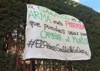 La Federación de Asociaciones Vecinales se opone al cierre del instituto Pérez Galdós y condena la actuación policial