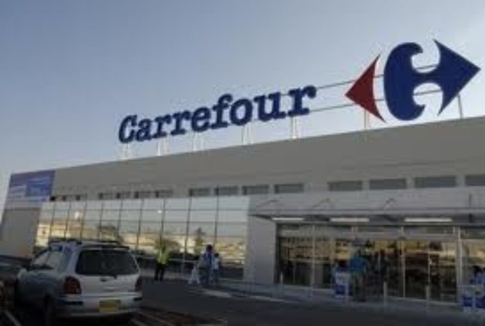 La Inspección de Trabajo obliga a Carrefour Paterna  a levantar una estructura cubierta para proteger a un trabajador de las inclemencias del tiempo tras varias reclamaciones de la CGT