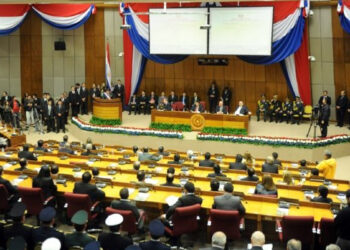 Diputados paraguayos rechazan proyecto de reelección