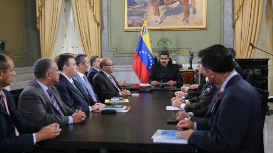 Consejo de Defensa de Venezuela declara superado conflicto entre poderes