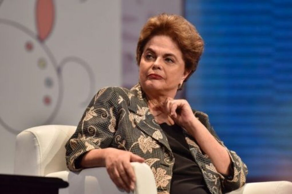 Rousseff: Retorno del neoliberalismo atenta contra democracia
