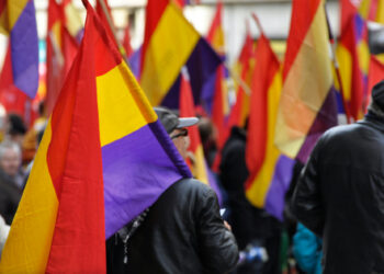 El Partido Comunista de España propone que este 14 de abril ondeen banderas republicanas en las instituciones