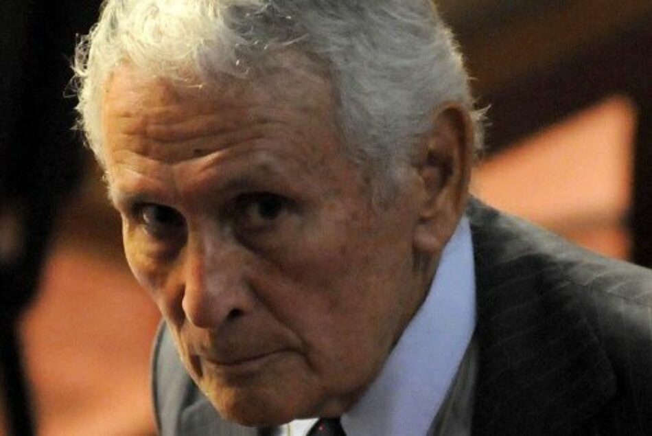 Otorgan prisión domiciliaria al represor argentino Miguel Etchecolatzl