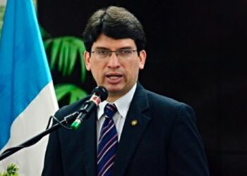 Renuncia Rubén Morales, ministro de Economía de Guatemala