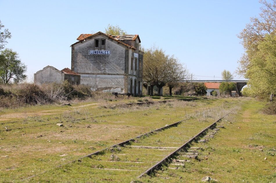 Compromís pide a De la Serna que destine al tren convencional “la mitad de inversiones del Alta Velocidad”