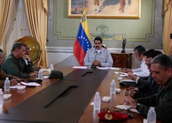 Gobierno de Venezuela inicia jornada de apertura de obras sociales