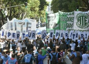 Argentina: Los docentes cumplieron otro paro nacional