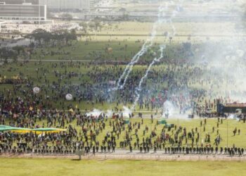 En protesta contra el gobierno, #OcupaBrasília reúne más de 150 mil personas