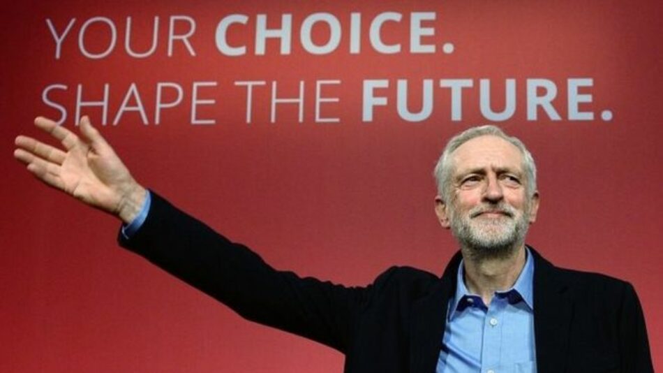 Corbyn: «No soy pacifista, pero la política de bombardear primero y hablar después debe terminar»