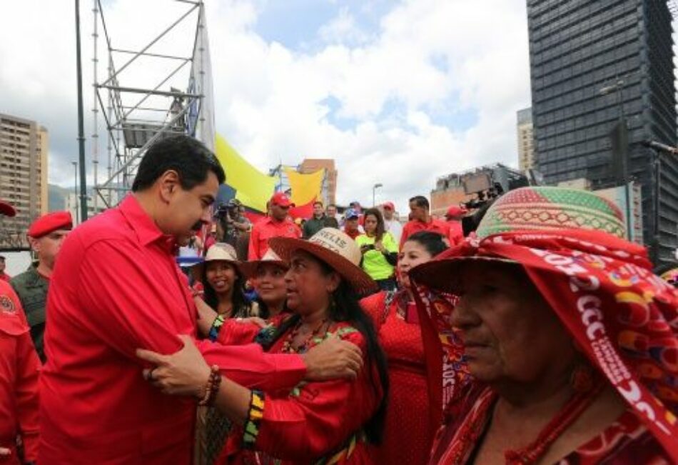 Indígenas venezolanos se concentran en apoyo a la Constituyente