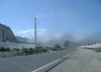 La central térmica de Carboneras en la Mesa del Congreso de Diputados