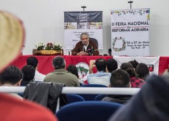 José Mujica aboga por la propiedad popular de la tierra