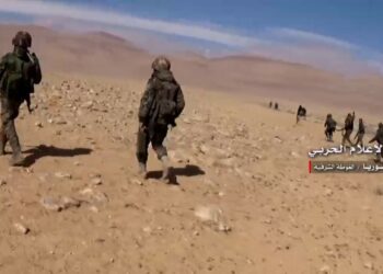 El Ejército sirio continúa sus operaciones junto a la frontera iraquí pese a amenazas de EEUU