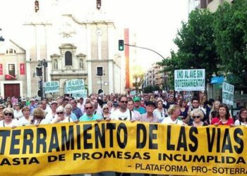 Cambiemos Murcia califica de falta de respeto a la ciudadanía la reunión convocada por ADIF y el Ayuntamiento