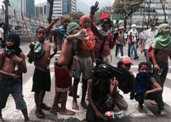 Venezuela denuncia en Unicef empleo de niños en protestas violentas