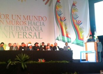 Conferencia Mundial de los Pueblos en Bolivia. Evo Morales: los mismos que encienden guerras levantan muros contra la humanidad