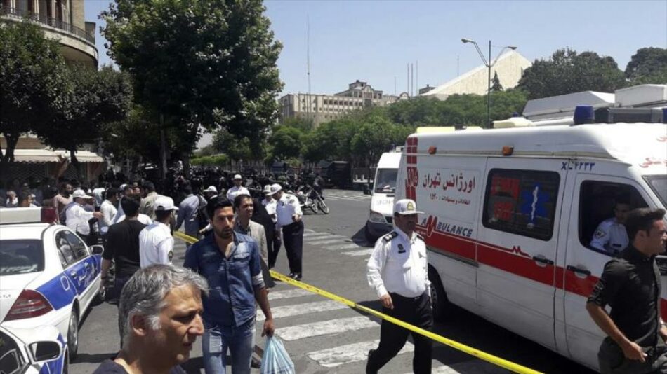 Atentados terroristas en Teherán dejan 12 muertos y 42 heridos