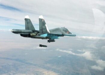 Defensa rusa seguirá vuelos de coalición de EE.UU. en Siria