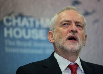 Corbyn: Arabia Saudí debe cesar la financiación a los grupos extremistas