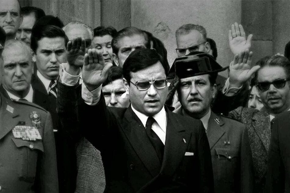 Garzón dirige una queja a la Mesa del Congreso por permitir un homenaje por las Elecciones de 1977 “sin mujeres invitadas, excluyendo al PCE y con el franquista Martín Villa que reclama Argentina”