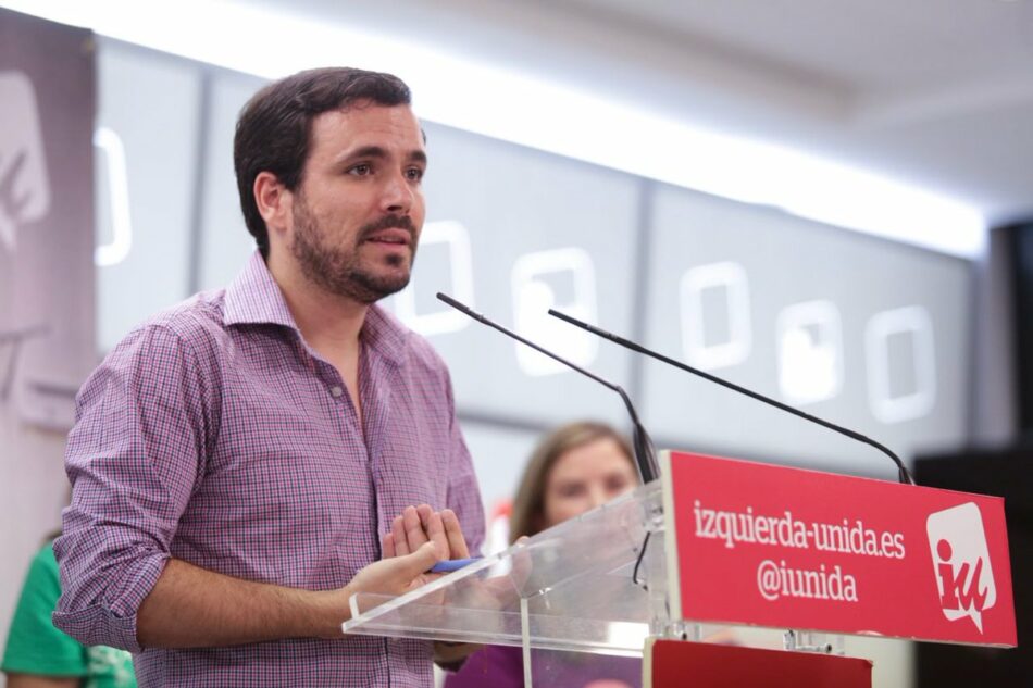Garzón responde a las propuestas de Sánchez que la experiencia con el PSOE obliga a “ser escépticos” y distinguir entre “palabras que suenan bien y hechos”