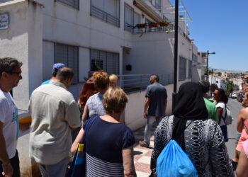El Ayuntamiento de La Zubia ya ha entregado las 40 viviendas de Visogsa que han permanecido cerradas durante una década