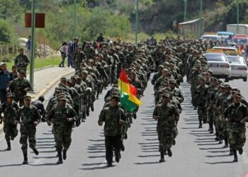 Bolivia rechaza participar en maniobras militares en Amazonia