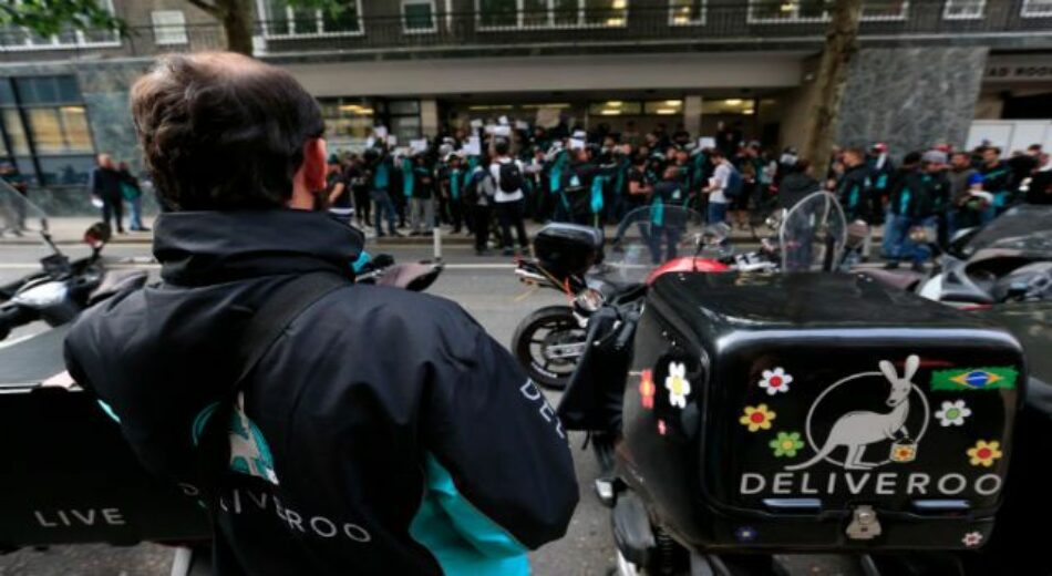 Trabajadores «riders» de la empresa Deliveroo convocan jornada de huelga