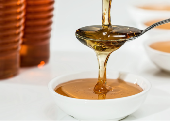 5 beneficios de tomar ajo y miel