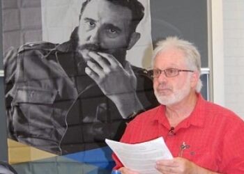 Entrevista exclusiva con Arnold August, escritor y periodista canadiense