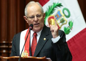 Encuesta revela caída en aprobación de Pedro Pablo Kuczynski