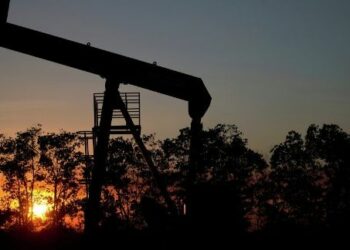 Petróleo venezolano sube 43, 48 dólares por barril