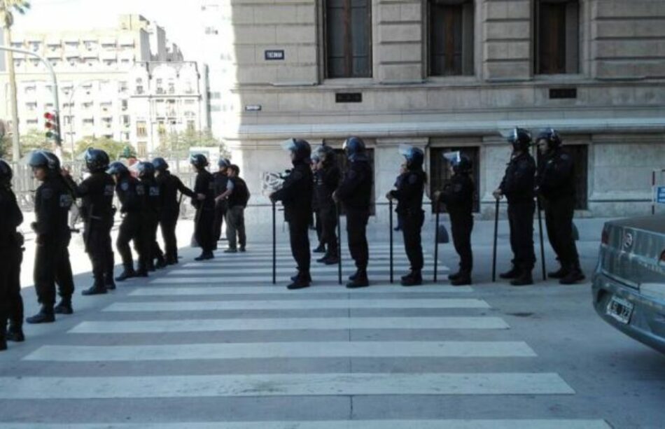 Argentina: Reprimieron y detuvieron a quienes realizaban una asamblea reclamando la libertad del dirigente mapuche Facundo Huala