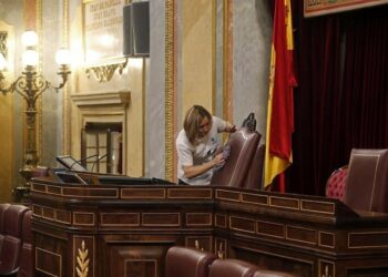 Garzón advierte por carta a Ana Pastor del notable empeoramiento de las condiciones laborales del personal de limpieza y restauración del Congreso